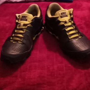 NIKE REAX TRAINING  SIZE 11.5